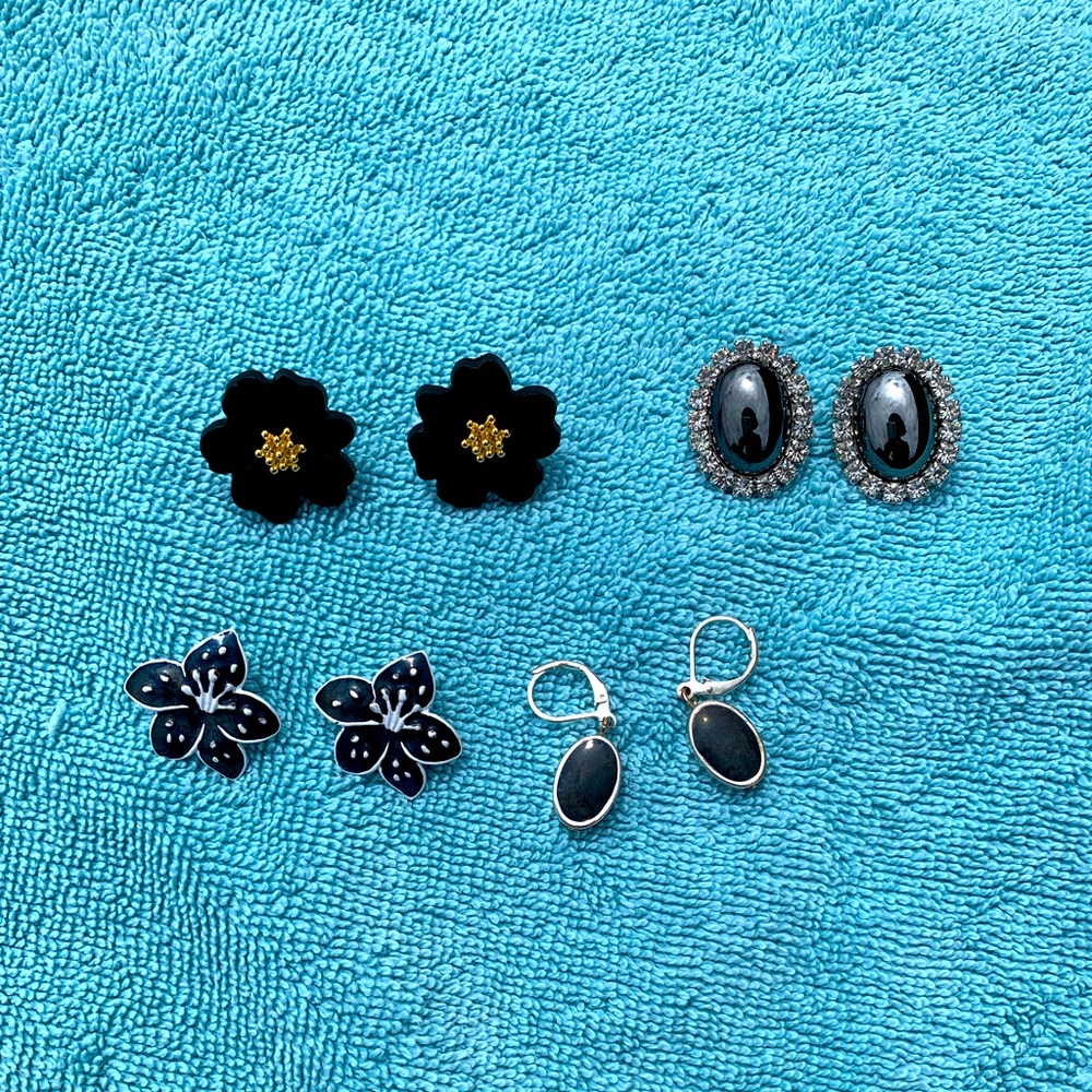 4 pairs costume jewelry